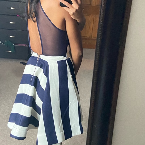 NWT Navy and white striped open back dress - Picture 2 of 6